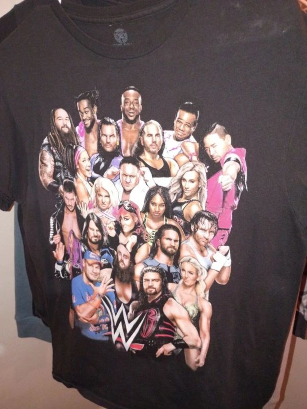 Men's wwe medium t shirt-0555
